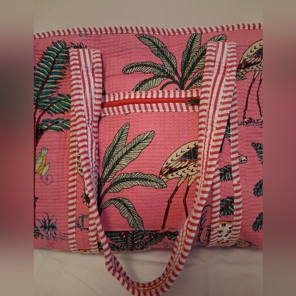 PINK TROPICAL PRINT TOTE BAG - Picture 7 of 16
